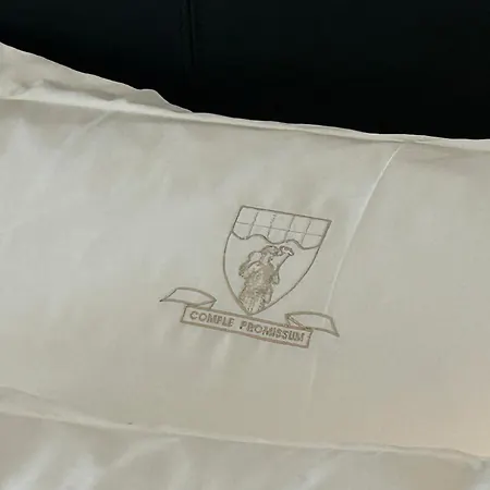 Eksklusiivne Butiikspaa Koos Nelja Sviidiga, Ideaalne Erilisteks Koosviibimisteks Apartamento