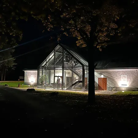 Eksklusiivne Butiikspaa Koos Nelja Sviidiga, Ideaalne Erilisteks Koosviibimisteks